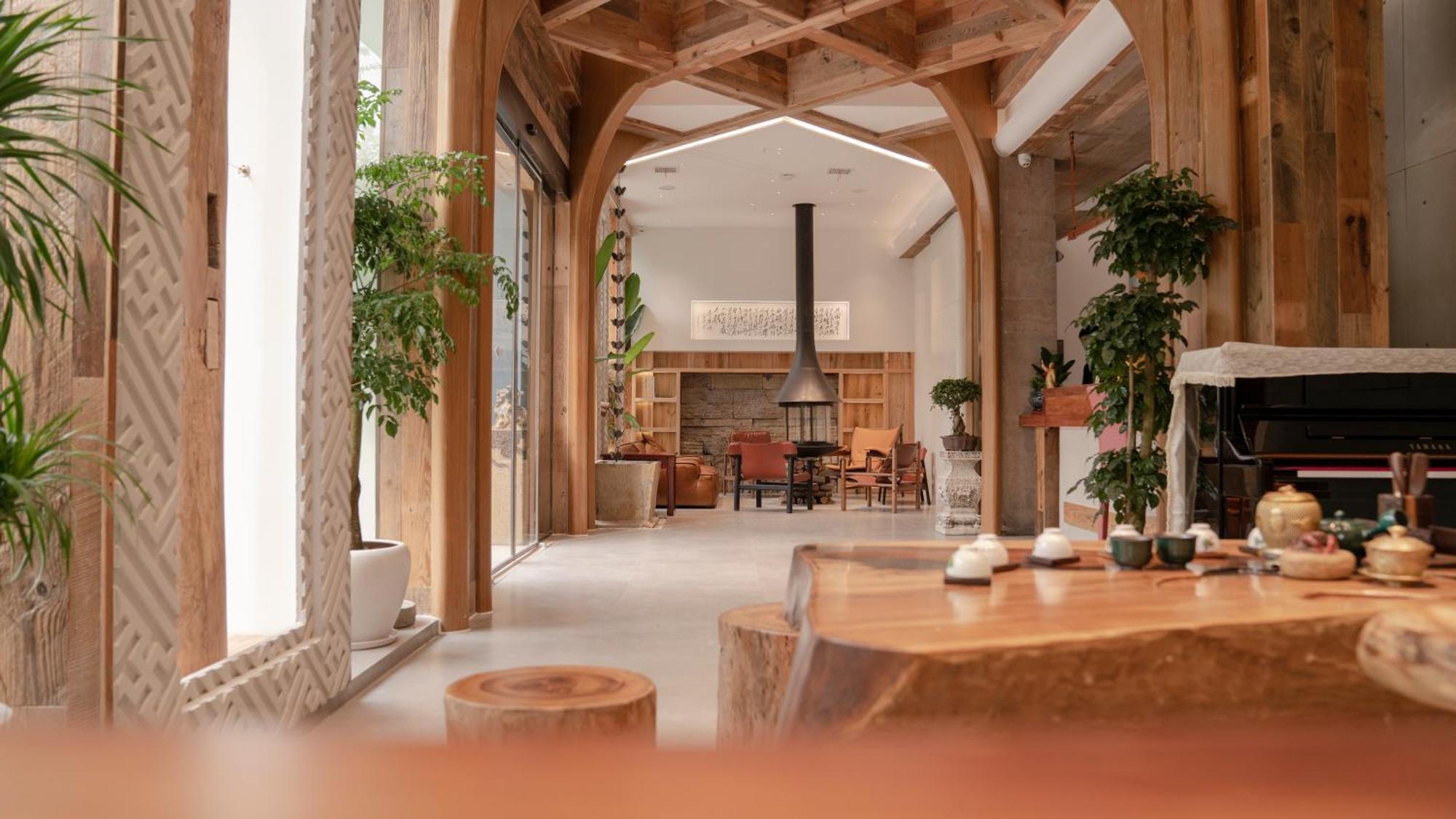 Patio Spring Holiday Inn -- Free Round Trip Pick-Up Service --Panoramic View Of Tianmen Mount Zhangjiajie Buitenkant foto