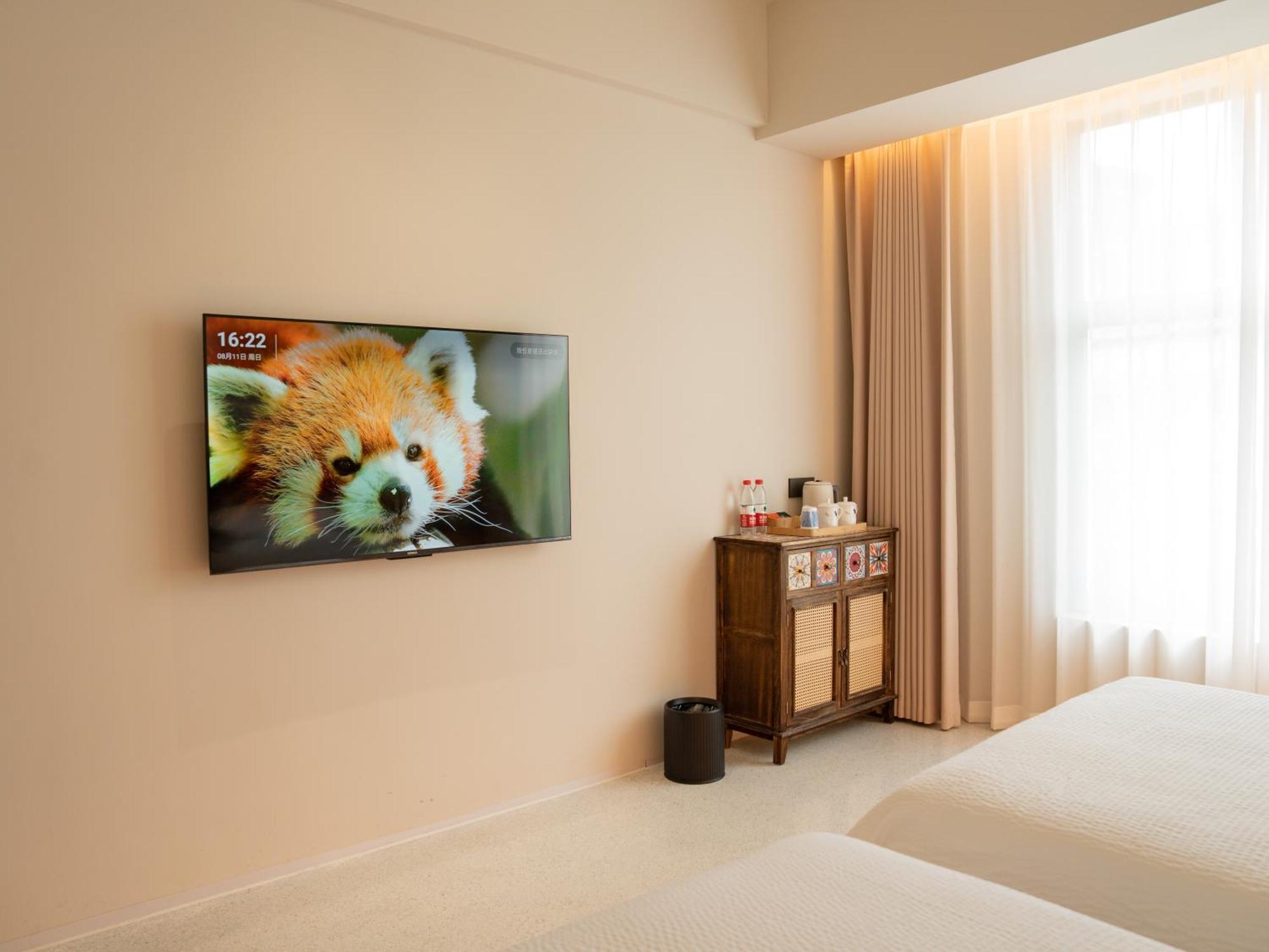 Patio Spring Holiday Inn -- Free Round Trip Pick-Up Service --Panoramic View Of Tianmen Mount Zhangjiajie Buitenkant foto