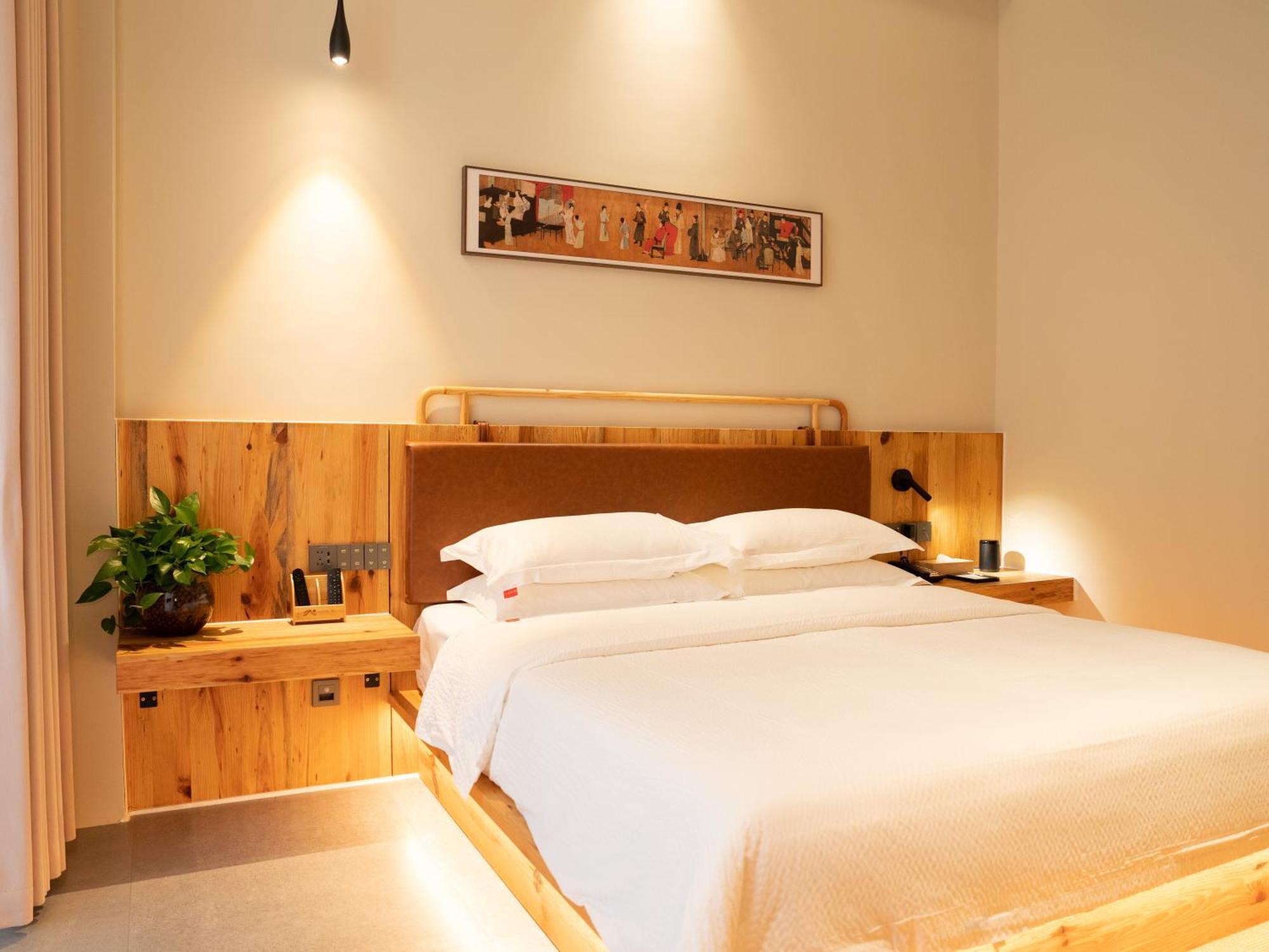 Patio Spring Holiday Inn -- Free Round Trip Pick-Up Service --Panoramic View Of Tianmen Mount Zhangjiajie Buitenkant foto